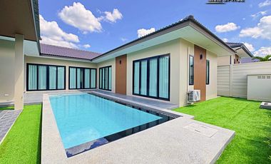 For rent 3 bedrooms villa in Bang Lamung, Chonburi