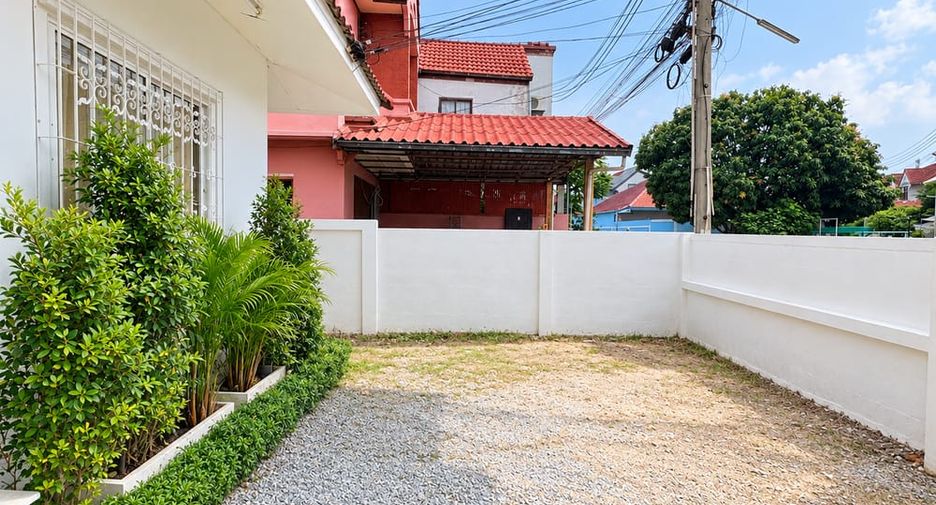 出租 和 出售 2 卧室 商业空间 在 Bang Lamung, Chon Buri