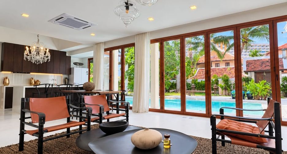 For sale 5 bedrooms villa in Bang Lamung, Chonburi