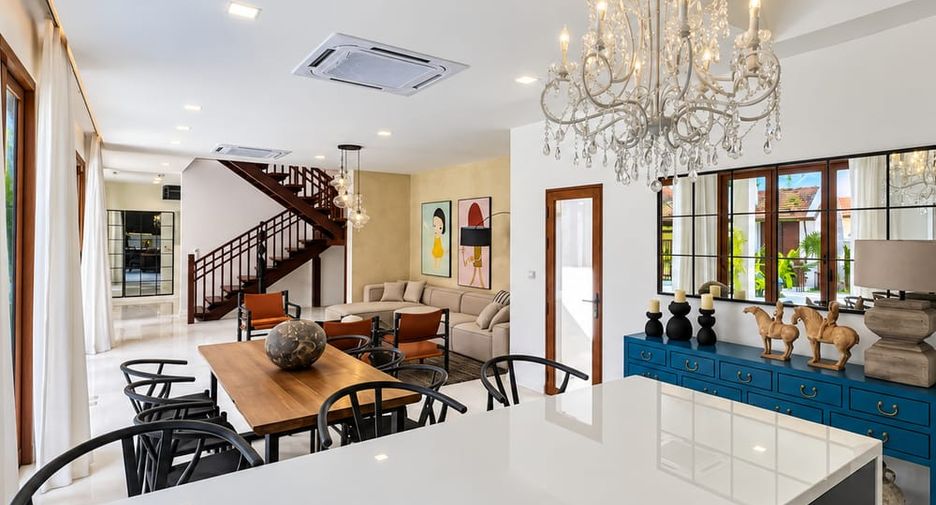 For sale 5 bedrooms villa in Bang Lamung, Chonburi