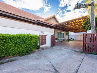 Villa en alquiler de 6 habitaciones en Bang Lamung, Chonburi