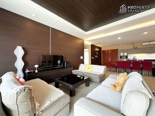 Villa en alquiler de 6 habitaciones en Bang Lamung, Chonburi