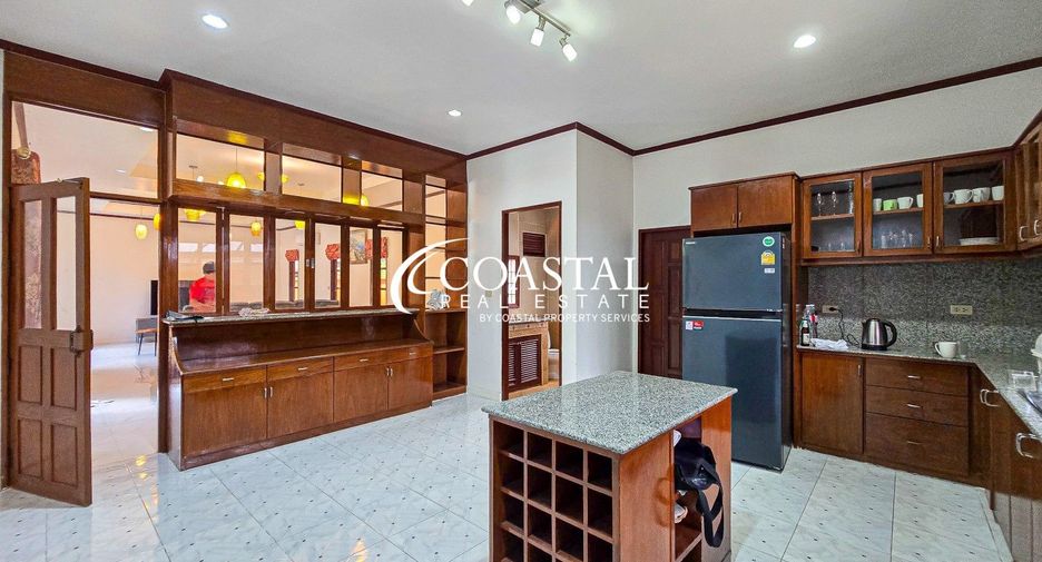 Haus zur Miete mit 4 Zimmer in Bang Lamung, Chonburi