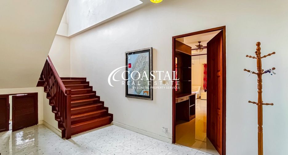 Haus zur Miete mit 4 Zimmer in Bang Lamung, Chonburi