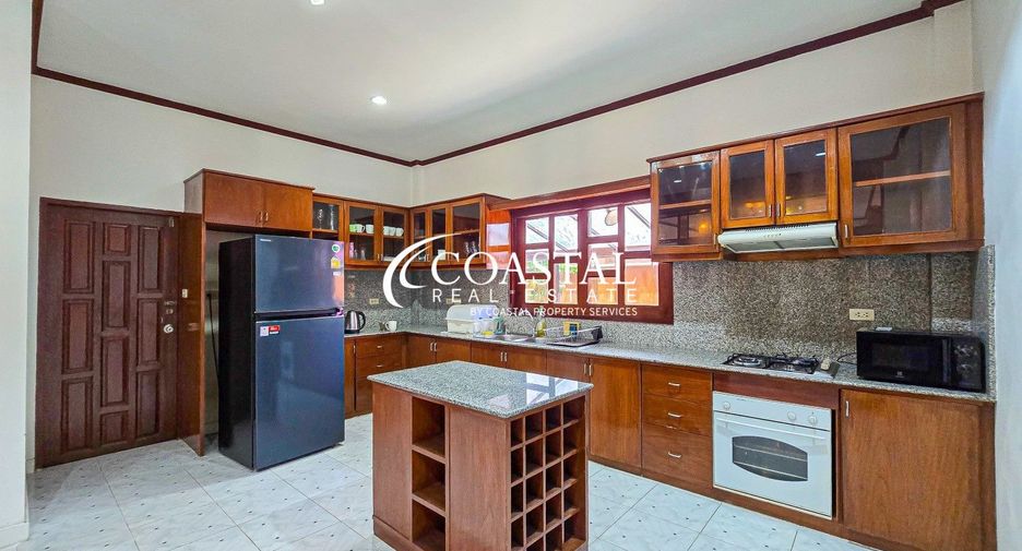 Haus zur Miete mit 4 Zimmer in Bang Lamung, Chonburi