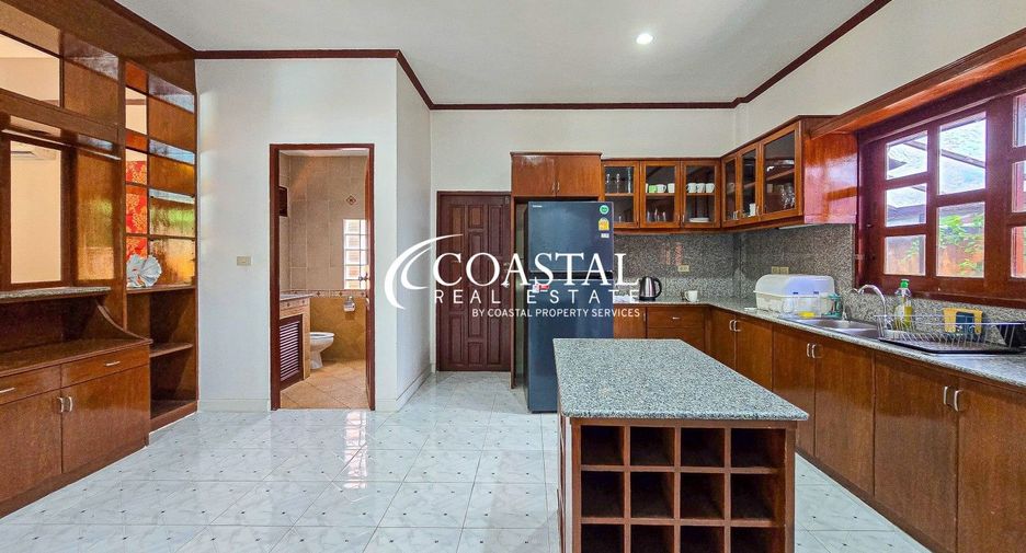 Haus zur Miete mit 4 Zimmer in Bang Lamung, Chonburi