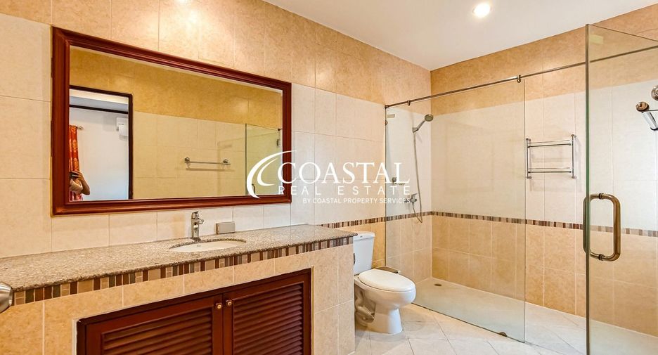 Haus zur Miete mit 4 Zimmer in Bang Lamung, Chonburi