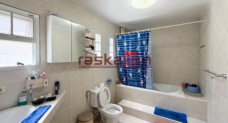 For sale 3 bedrooms house in Bang Lamung, Chonburi