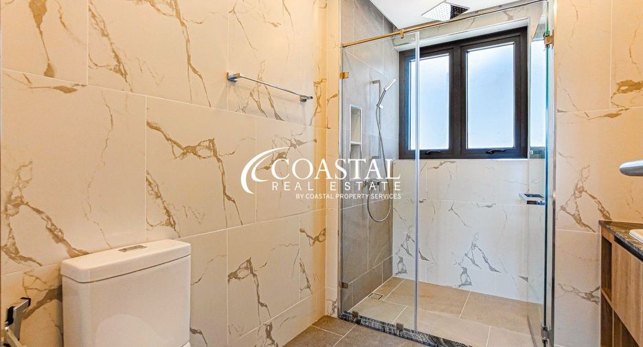 Casa en alquiler y en venta de 4 habitaciones en Bang Lamung, Chonburi