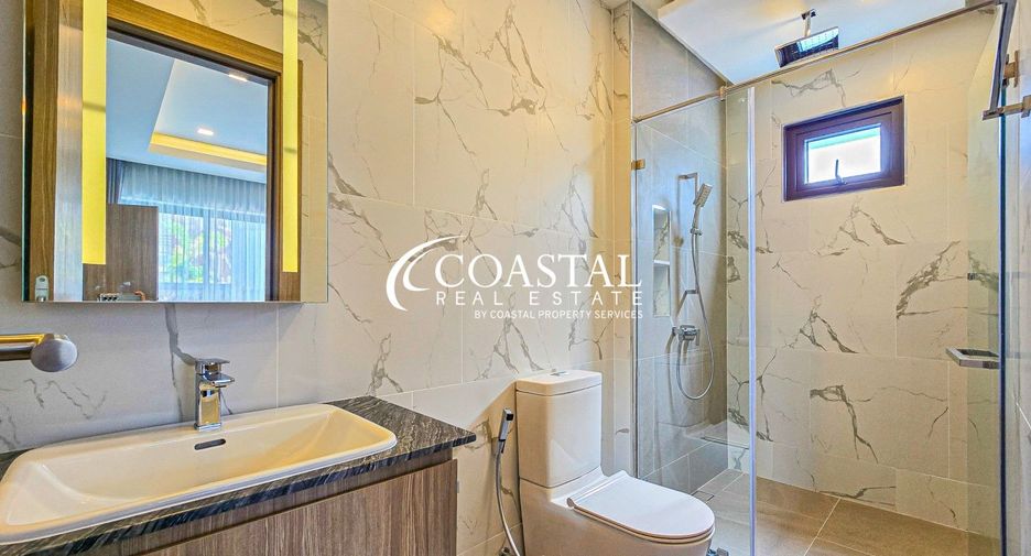 Casa en alquiler y en venta de 4 habitaciones en Bang Lamung, Chonburi