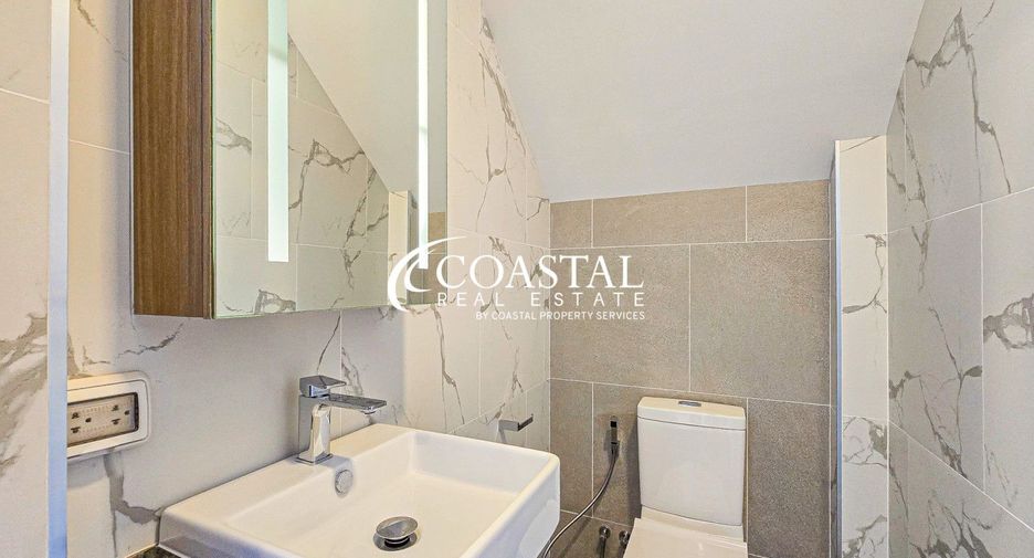 Casa en alquiler y en venta de 4 habitaciones en Bang Lamung, Chonburi