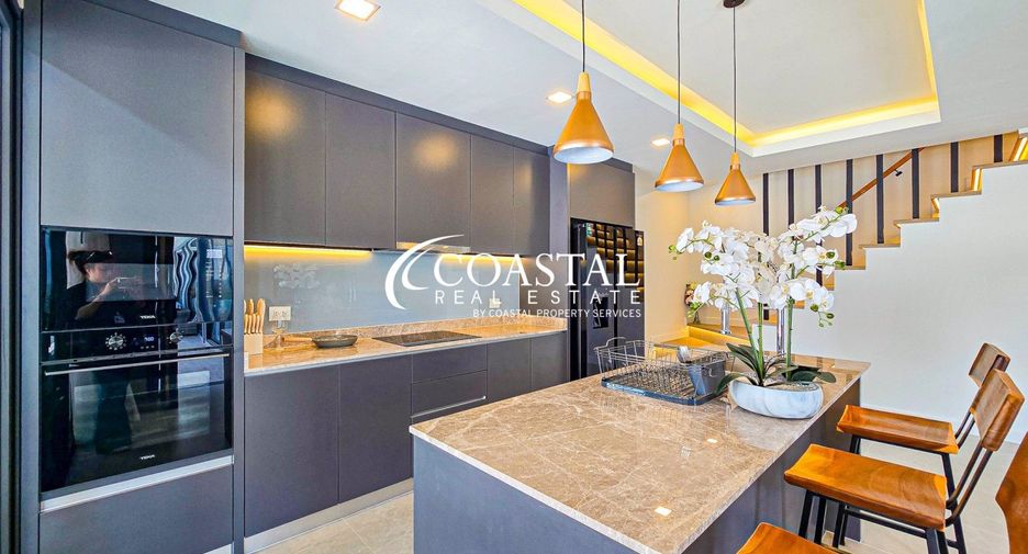 Casa en alquiler y en venta de 4 habitaciones en Bang Lamung, Chonburi