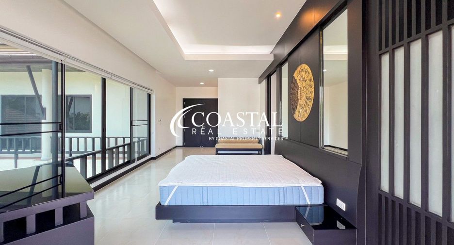 Casa en alquiler de 4 habitaciones en Bang Lamung, Chonburi