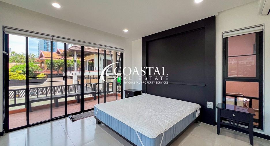 Casa en alquiler de 4 habitaciones en Bang Lamung, Chonburi