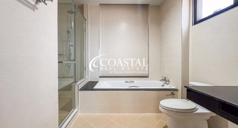 Casa en alquiler de 4 habitaciones en Bang Lamung, Chonburi