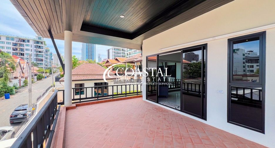 Casa en alquiler de 4 habitaciones en Bang Lamung, Chonburi