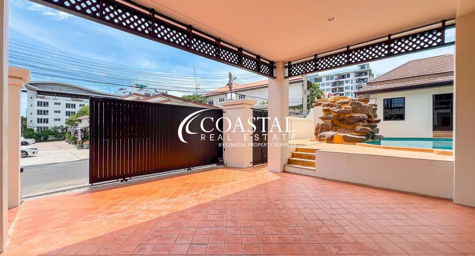 Casa en alquiler de 4 habitaciones en Bang Lamung, Chonburi
