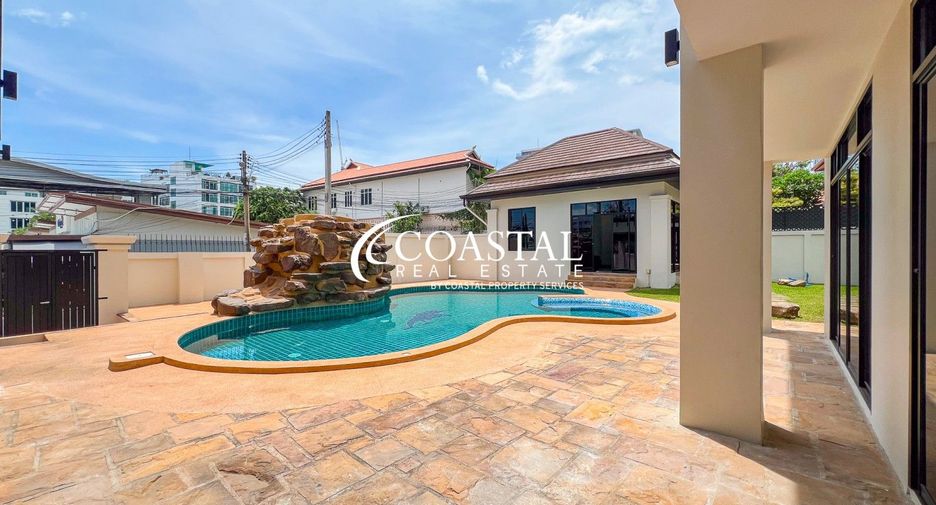 Casa en alquiler de 4 habitaciones en Bang Lamung, Chonburi