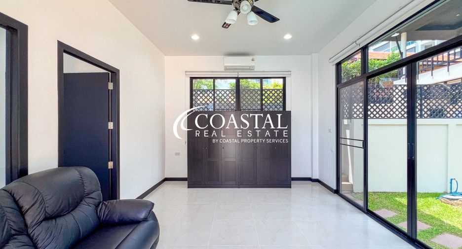 Casa en alquiler de 4 habitaciones en Bang Lamung, Chonburi