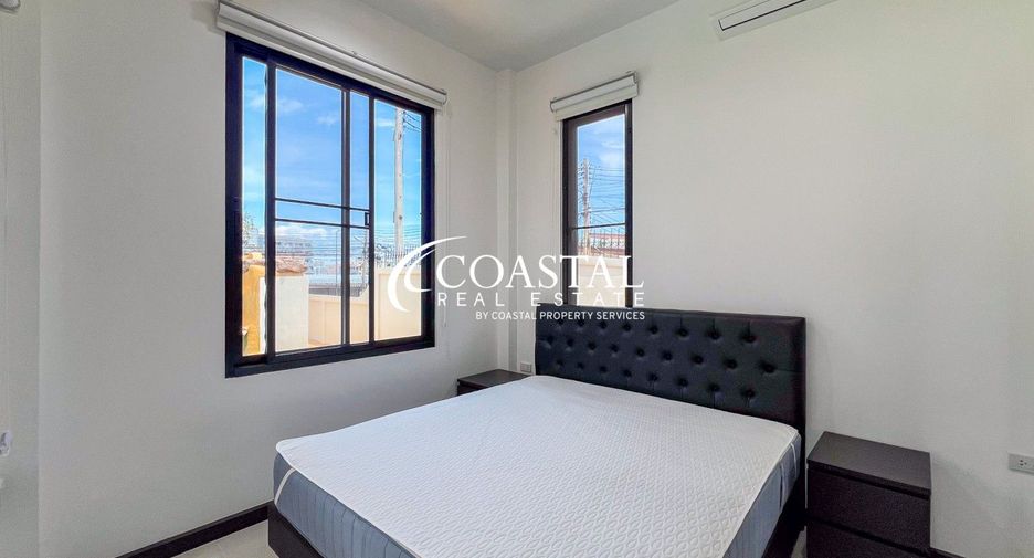 Casa en alquiler de 4 habitaciones en Bang Lamung, Chonburi
