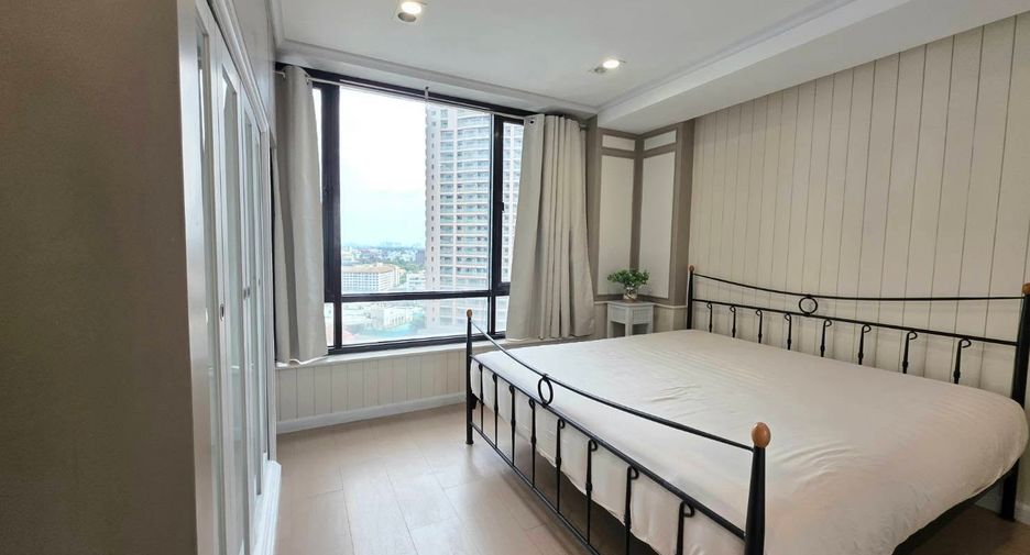For rent 2 bedrooms condo in Sathon, Bangkok