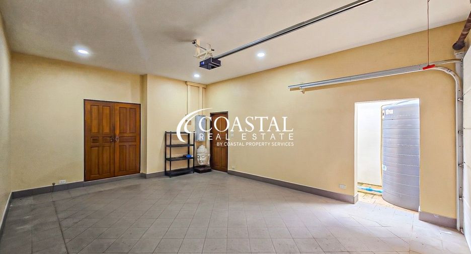 Аренда и продажа 4 спальни дом в Na Jomtien, Паттайя