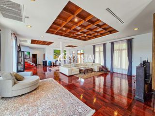 Аренда и продажа 4 спальни дом в Na Jomtien, Паттайя