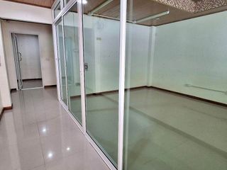 For rent 7 bedrooms retail Space in Mueang Chiang Mai, Chiang Mai