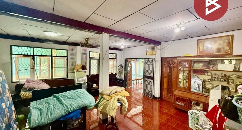 Casa en venta de 3 habitaciones en Phra Samut Chedi, Samut Prakan