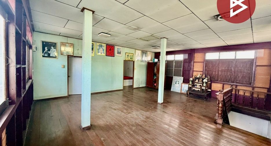 Casa en venta de 3 habitaciones en Phra Samut Chedi, Samut Prakan