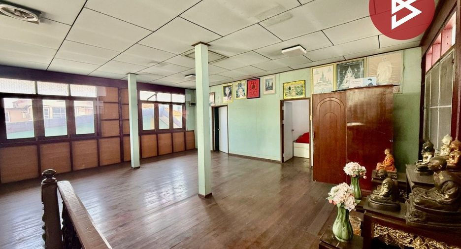 Casa en venta de 3 habitaciones en Phra Samut Chedi, Samut Prakan
