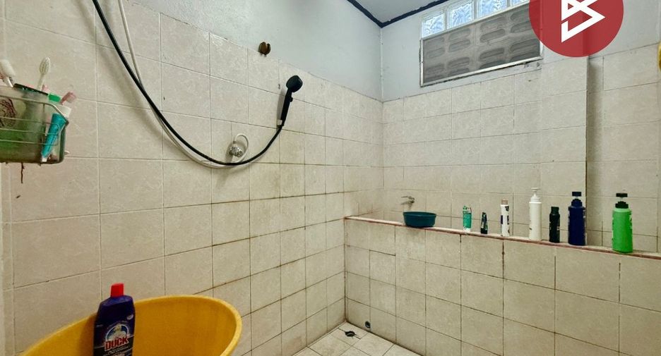 Casa en venta de 3 habitaciones en Phra Samut Chedi, Samut Prakan