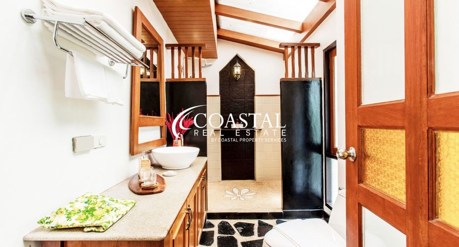 Casa en alquiler y en venta de 4 habitaciones en Jomtien, Pattaya