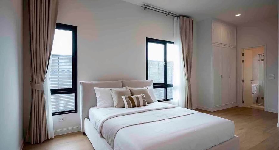 Casa en alquiler de 4 habitaciones en Saphan Sung, Bangkok