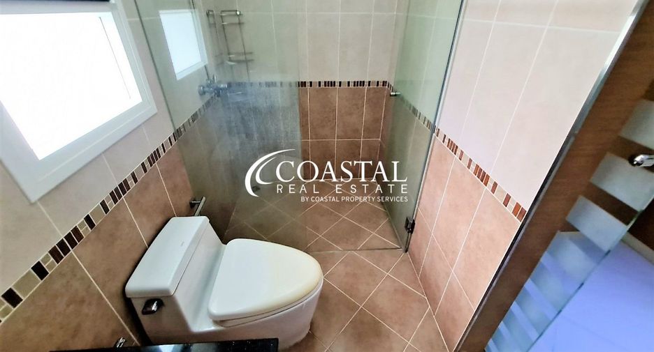 For rent 5 ベッドルーム house in Bang Lamung, Chonburi