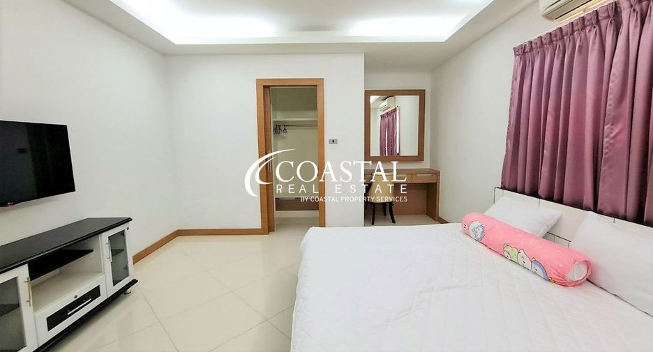 For rent 5 ベッドルーム house in Bang Lamung, Chonburi