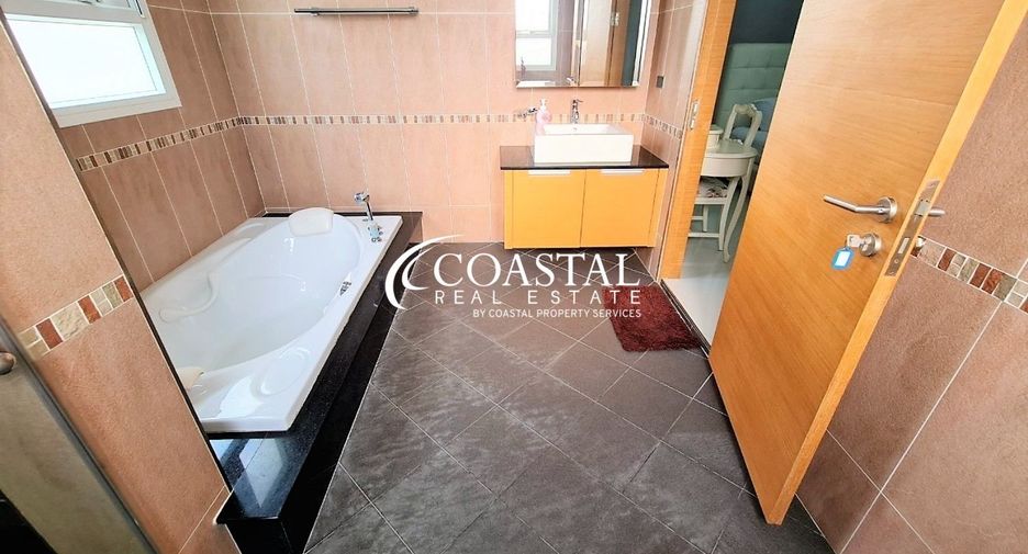 For rent 5 ベッドルーム house in Bang Lamung, Chonburi