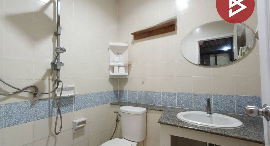 For sale 3 bedrooms townhouse in Mueang Samut Prakan, Samut Prakan