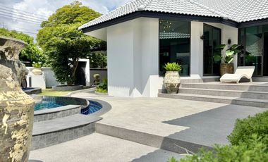 For rent 3 bedrooms villa in Bang Lamung, Chonburi