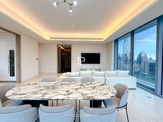 Condo en alquiler de 3 habitaciones en Pathum Wan, Bangkok