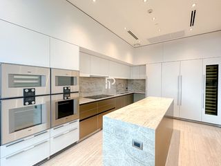 Condo en alquiler de 3 habitaciones en Pathum Wan, Bangkok