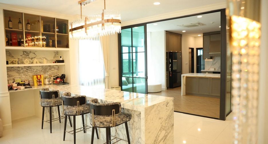 Casa en alquiler y en venta de 5 habitaciones en Bang Phli, Samut Prakan
