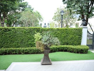 Casa en alquiler y en venta de 5 habitaciones en Bang Phli, Samut Prakan
