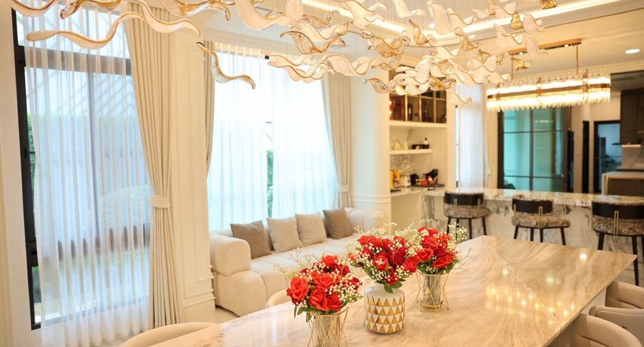 Casa en alquiler y en venta de 5 habitaciones en Bang Phli, Samut Prakan