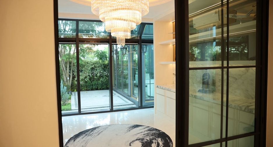 Casa en alquiler y en venta de 5 habitaciones en Bang Phli, Samut Prakan