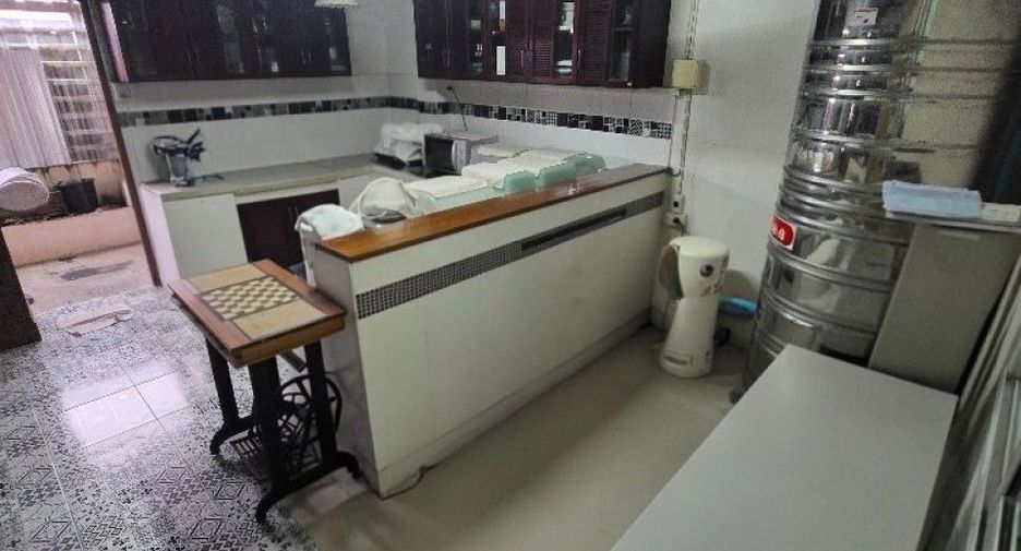 Продажа 6 спальни таунхаус в Mueang Chanthaburi, Чантхабури