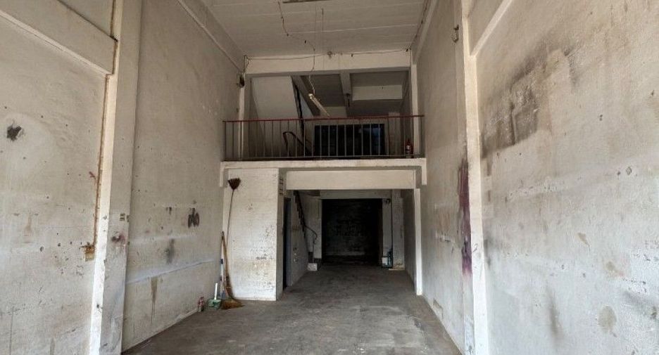 For rent and for sale 2 bedrooms retail Space in Bang Bua Thong, Nonthaburi