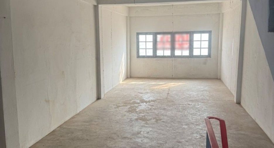 For rent and for sale 2 bedrooms retail Space in Bang Bua Thong, Nonthaburi