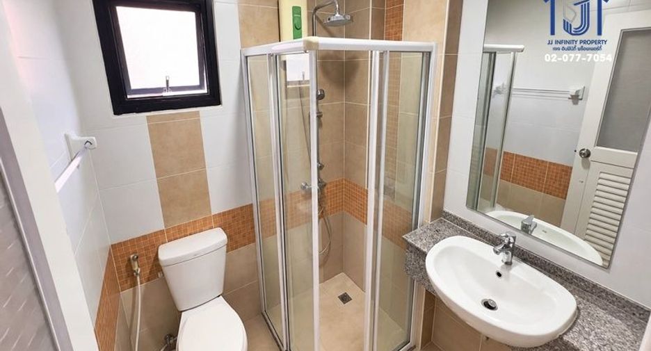 For sale 3 bedrooms townhouse in Thanyaburi, Pathum Thani