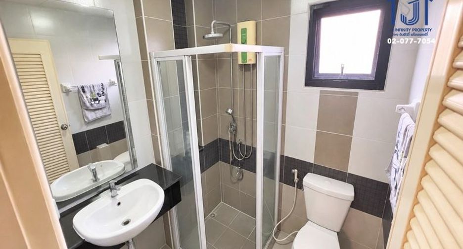 For sale 3 bedrooms townhouse in Thanyaburi, Pathum Thani